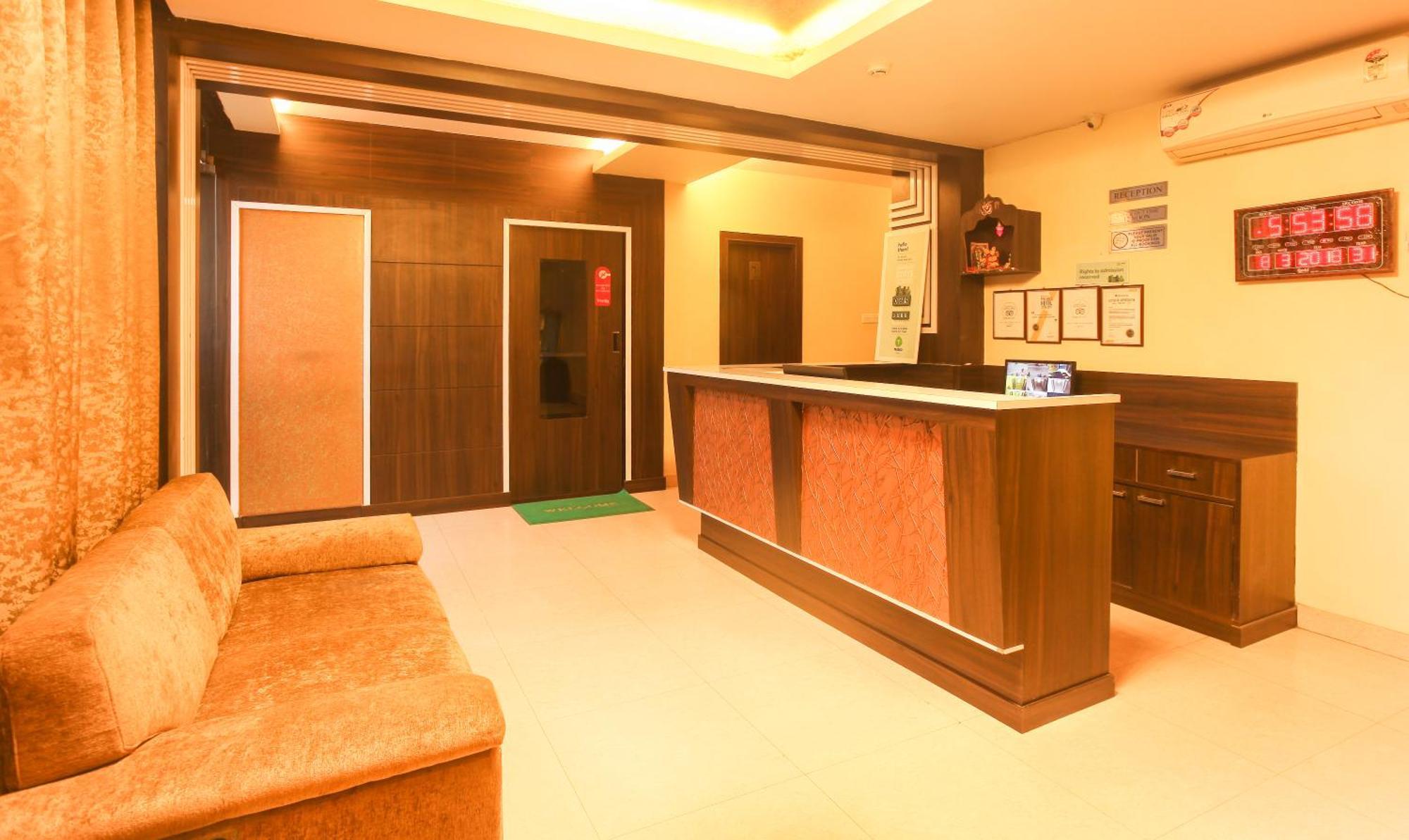 Hotel Janki International Sigra 2 Km From Kashi Vishwanath Temple Варанаси Екстериор снимка
